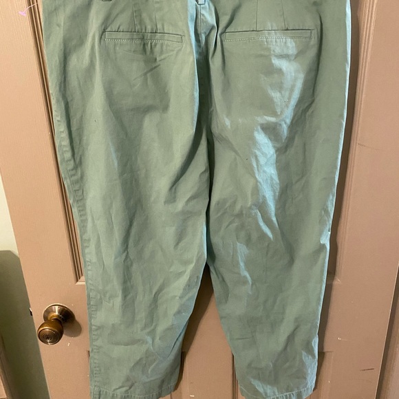 Loft size 16 Original Crop capris - Picture 2 of 4